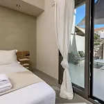 The Old Port Apartment